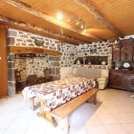Maison Renovee Avec Jardin, Pres De Super-lioran - 4 Pers, 70 M², Animaux Acceptes - Fr-1-742-190 בית נופש