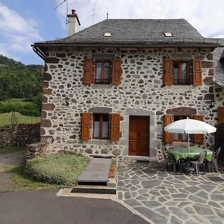 Maison Renovee Avec Jardin, Pres De Super-lioran - 4 Pers, 70 M², Animaux Acceptes - Fr-1-742-190 בית נופש